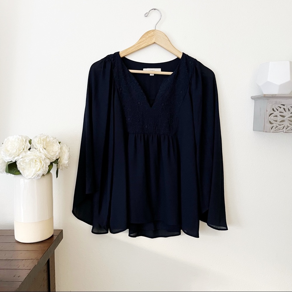 LOFT flowy boho embroidered blouse navy blue size small